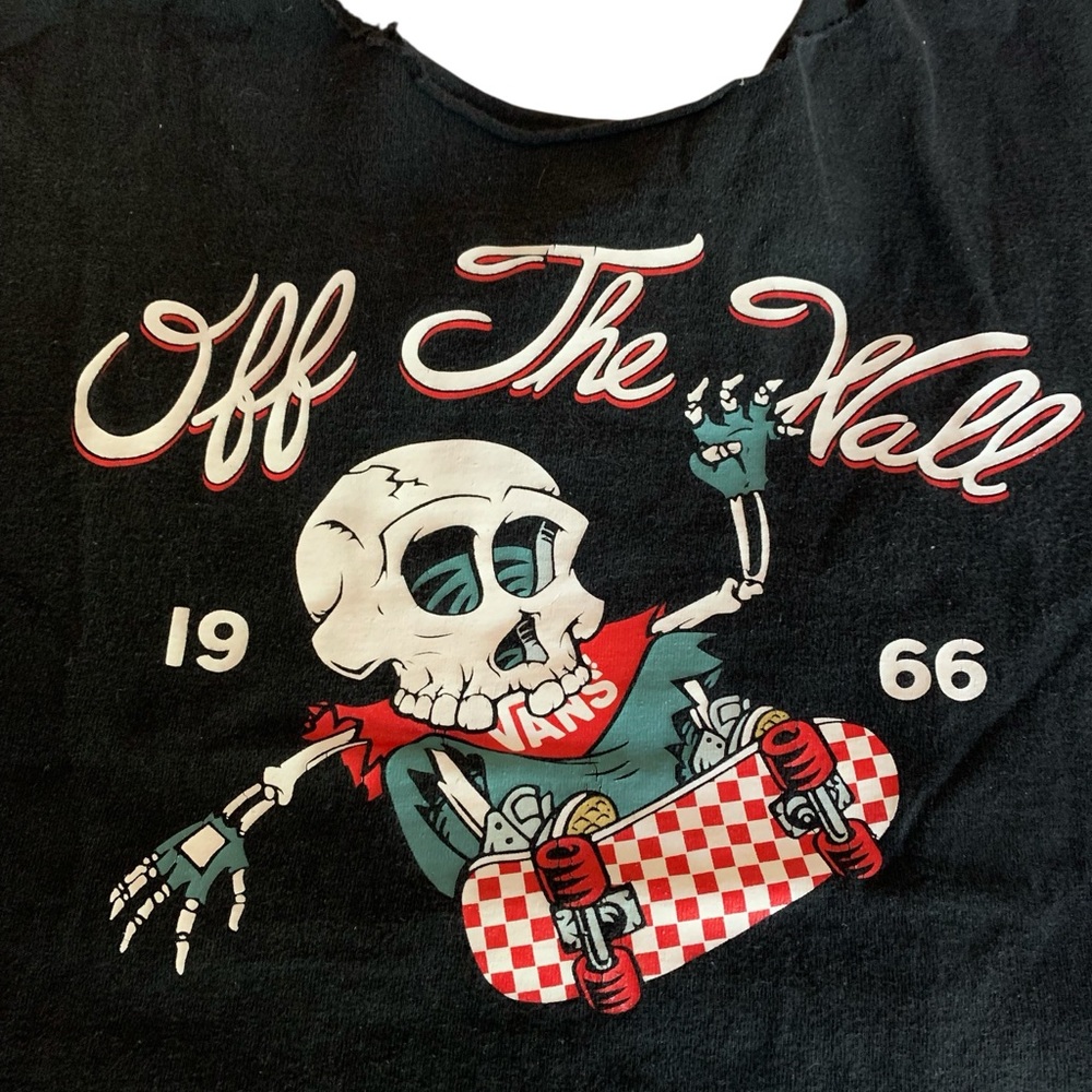 VANS OFF THE WALL Black Altered Raw Hem Woman’s Skeleton Skateboard